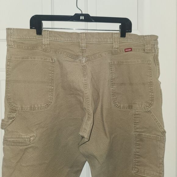 Wrangler Cargo Pants Men's 42x30 Tan Light Wash Straight Leg Cargo Pants - Picture 4 of 7
